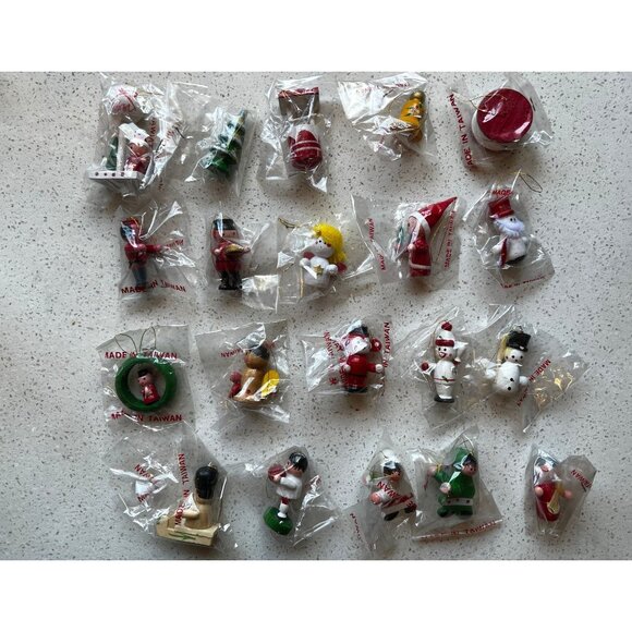 Other - 20 Vintage Wooden Christmas Trees Ornaments Taiwan Original Wrapping Santa